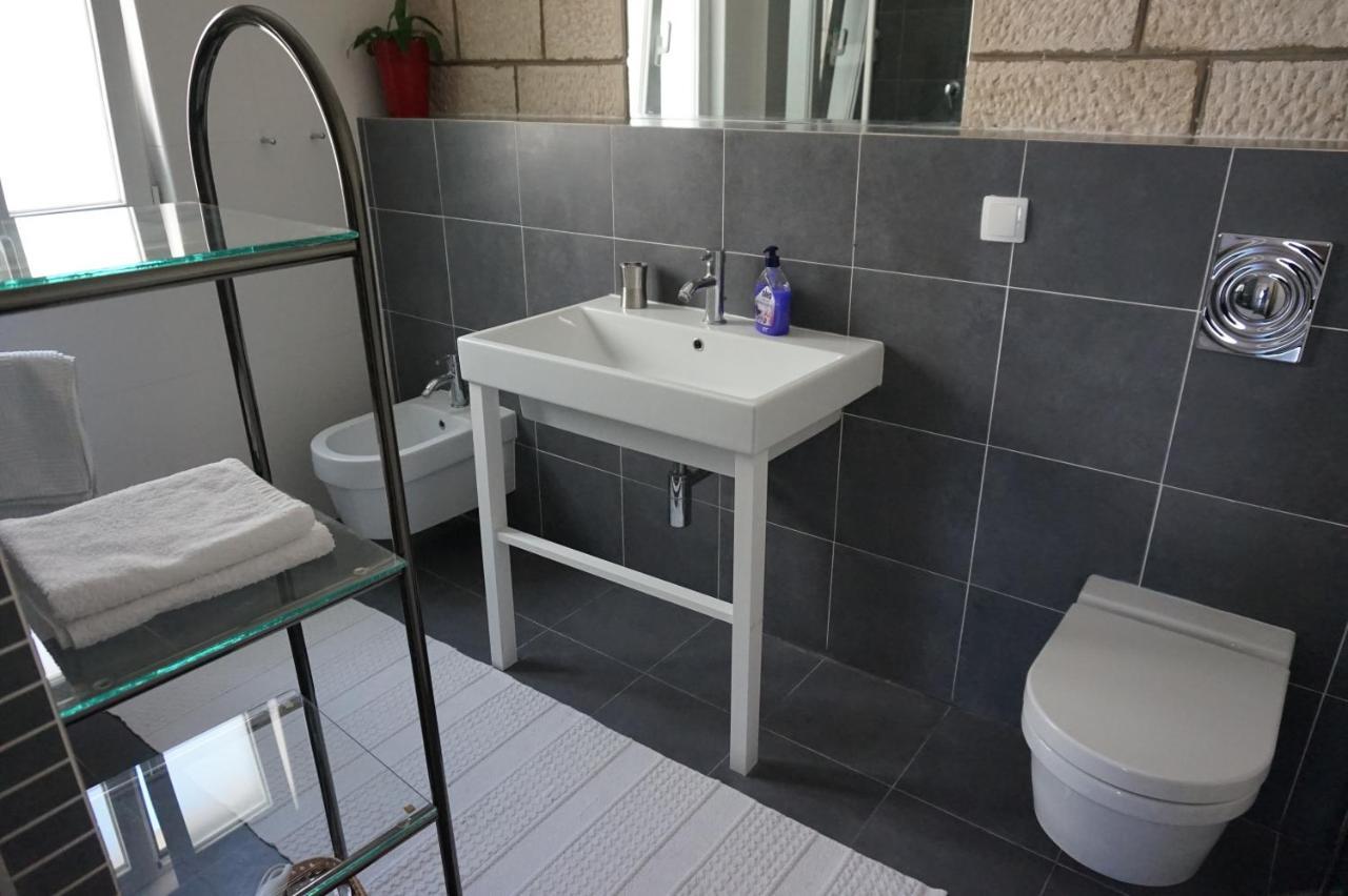 Paola Suite 5 Min From The Beach ドゥブロブニク エクステリア 写真